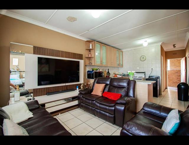 2 BEDROOM APARTMENT FOR SALE IN EASTLEIGH